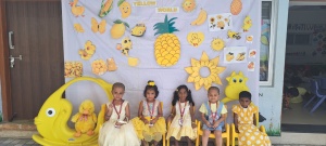 Yellow Day (4)
